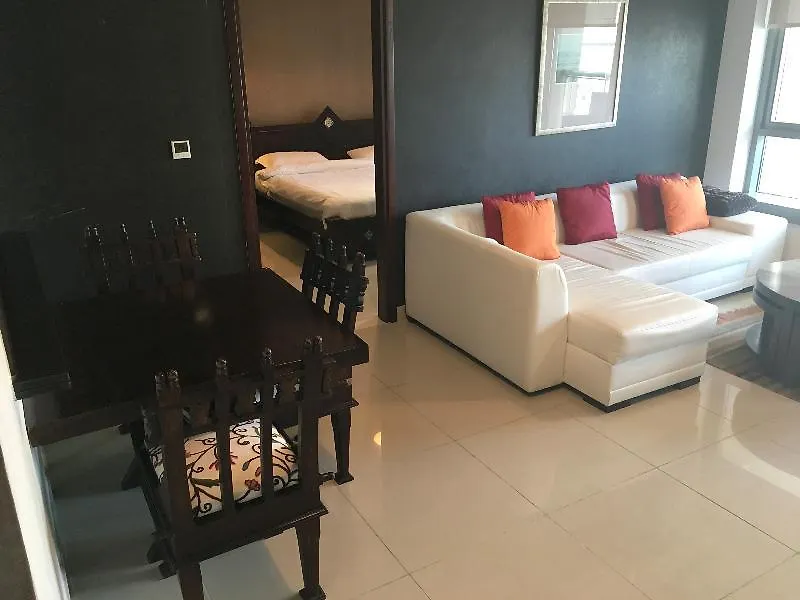 Bay Square 12 Hotel Dubai 2*,